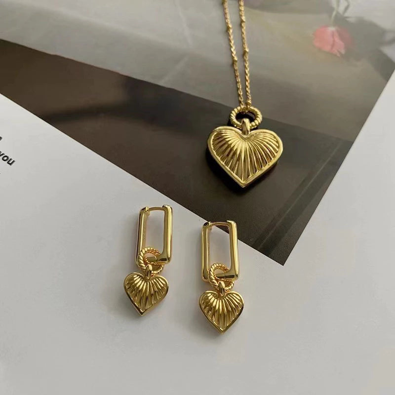 vintage love鈦鋼高保色復古貝殼紋愛心純銀項鍊