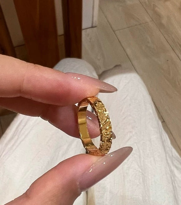 Anillo doble apilable con corona de circonitas y corazón de amor de cobre de 18 quilates resistente a la decoloración