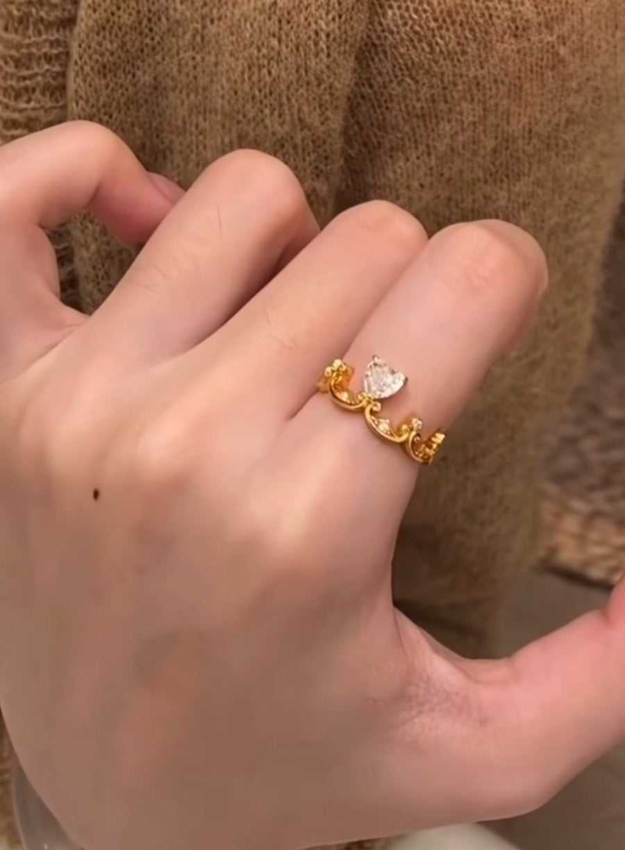 Anillo doble apilable con corona de circonitas y corazón de amor de cobre de 18 quilates resistente a la decoloración