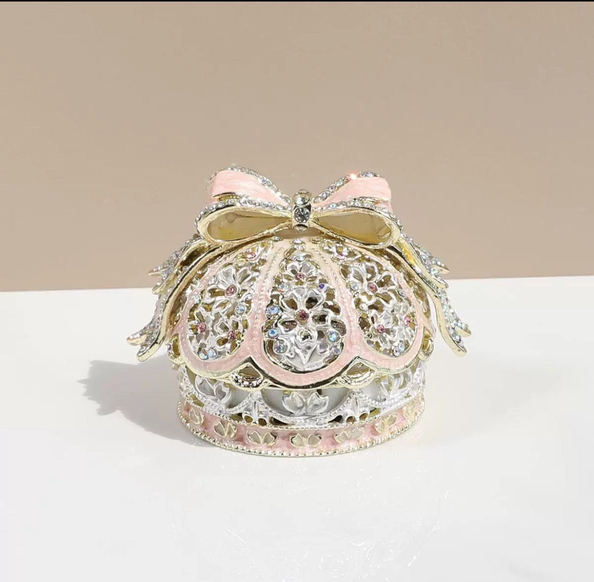 Caja de joyería magnética de diamantes esmaltados de la serie Treasure Box de Su Alteza Real