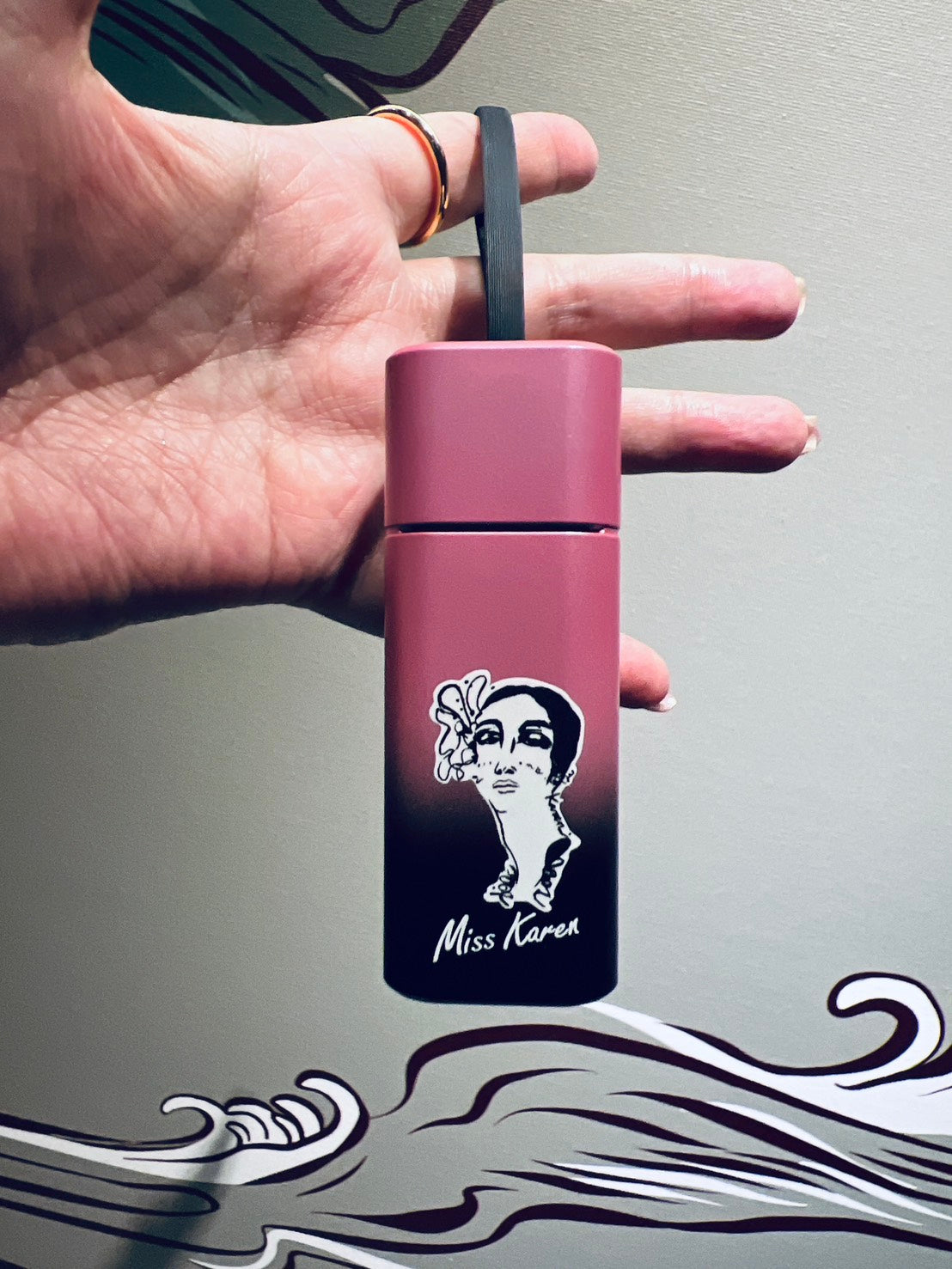 MissKaren × Heizhan Technology | Edición limitada en colaboración ✨Batería externa de bolsillo con doble cabezal de carga🌟