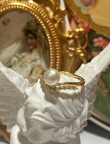 Anillo ajustable de perla de agua dulce con corona de princesa