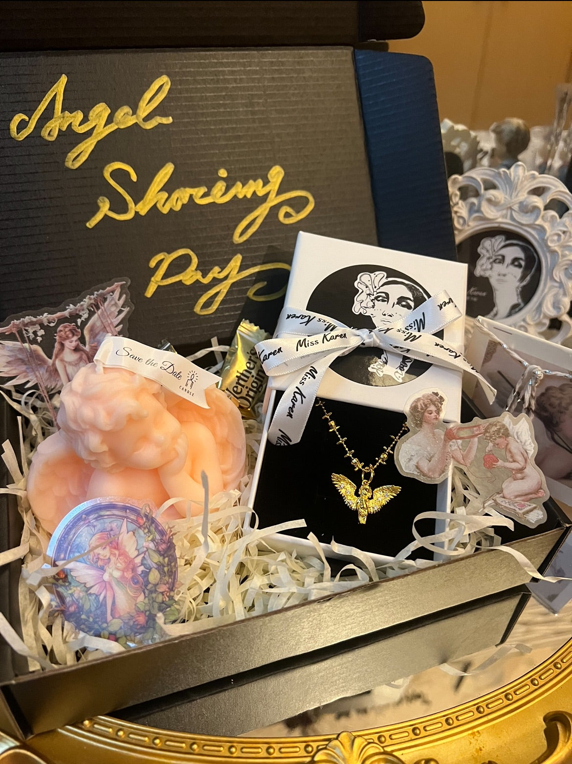 Evento limitado del Mes del Número de Ángel | Caja de regalo con collar de Cupido y vela ambiental