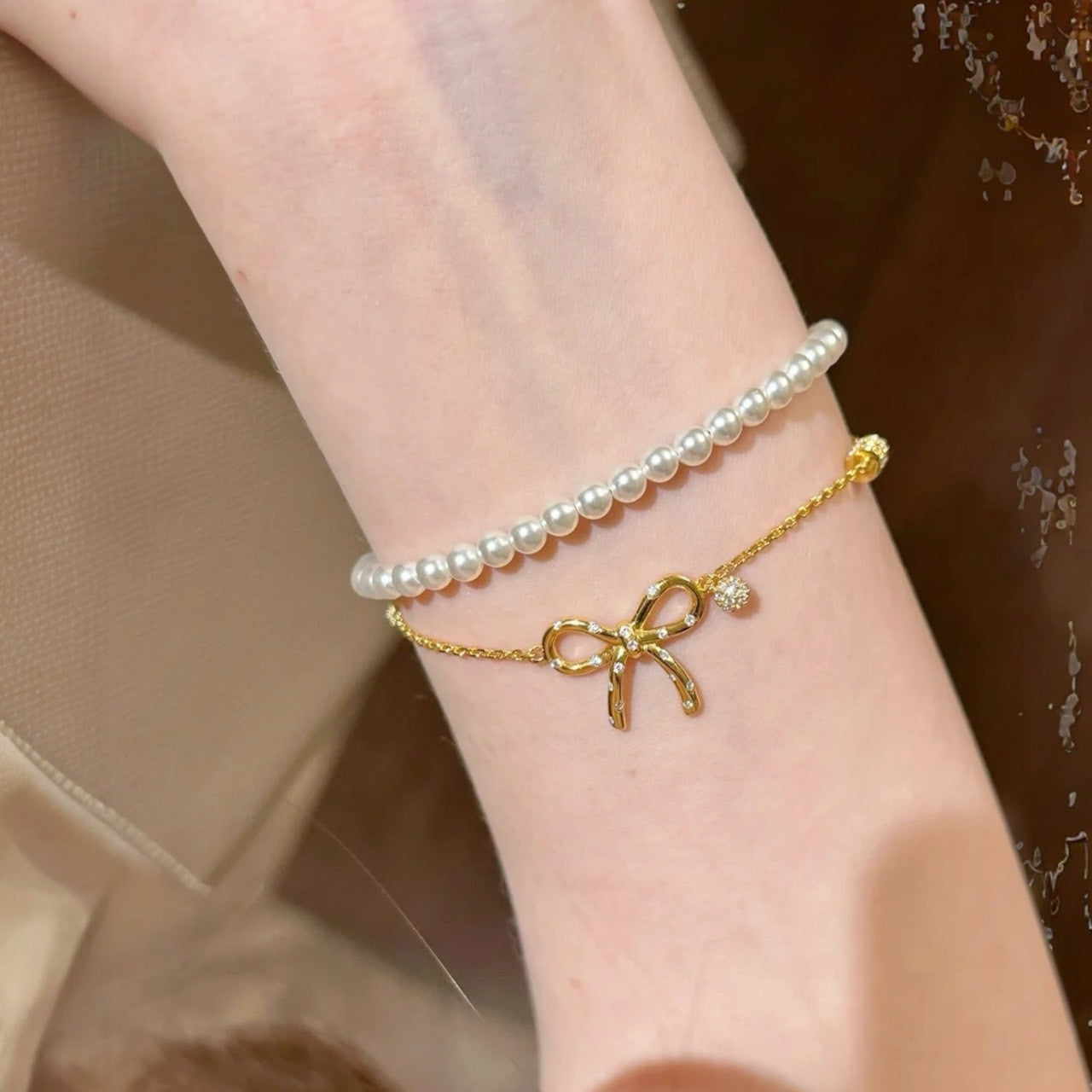 Lo último en la serie Sweetheart Barbie|Conjunto de moño Honey Bow