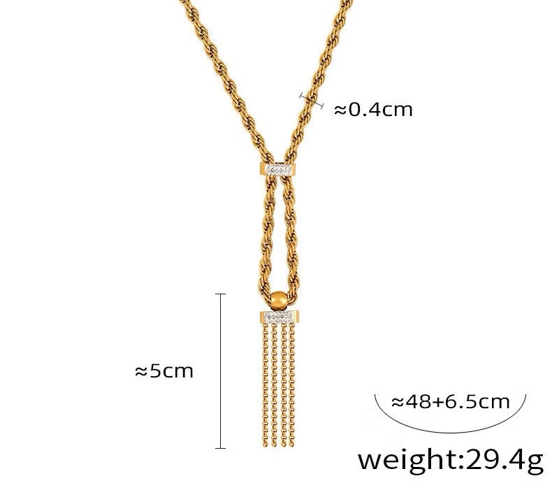 Joyería MissKaren de acero de titanio de 18 quilates con diamantes de lujo ligeros y doble capa retorcida.