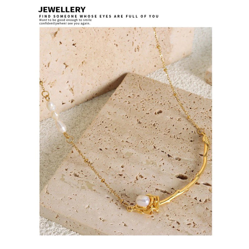 珍珠小姐 | 法式 小眾設計鈦鋼鍍18K金女款項鍊 簡約 珍珠 玫瑰花朵 輕奢 優雅鎖骨鏈