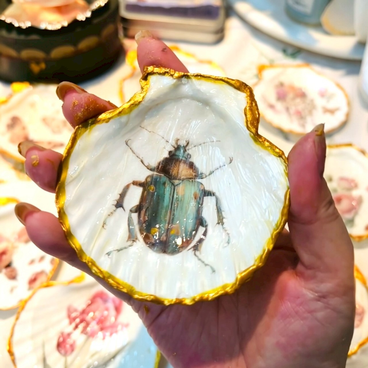 Historia del ángel | Capítulo del hada de las flores | Plato de joyería de concha de Degubat