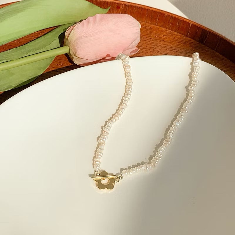珍珠小姐|甜美小花造型 OT扣 淡水珍珠 項鍊 (預購)