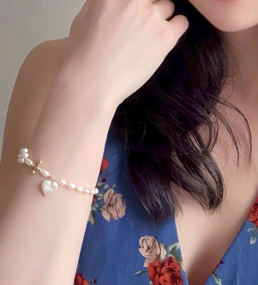 珍珠小姐|【祕密王冠.珍珠系列】瑪麗女爵的祈願(愛心珍珠花十字手鍊)