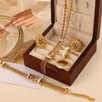 Joyería MissKaren de acero de titanio de 18 quilates con diamantes de lujo ligeros y doble capa retorcida.