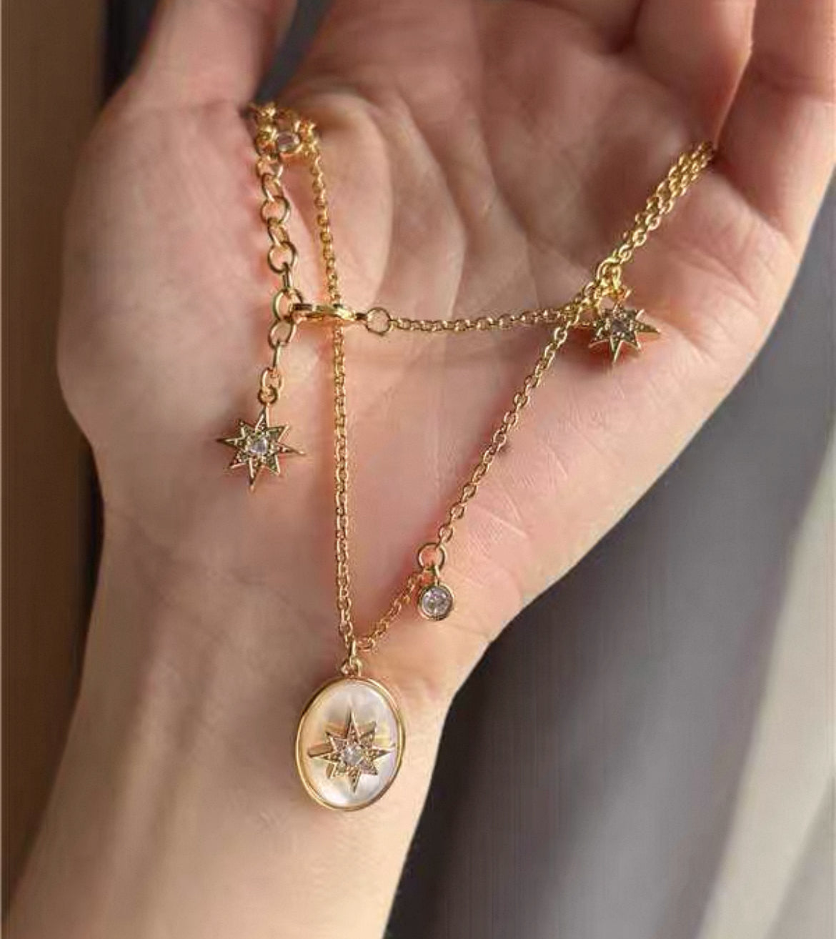 🌙 星月神話系列｜月光星芒天然白貝母項鍊