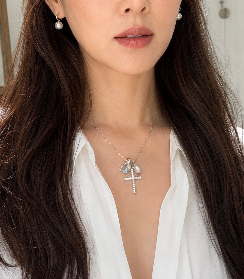 珍珠小姐｜星露十字項鍊Stellar Dew Cross Necklace