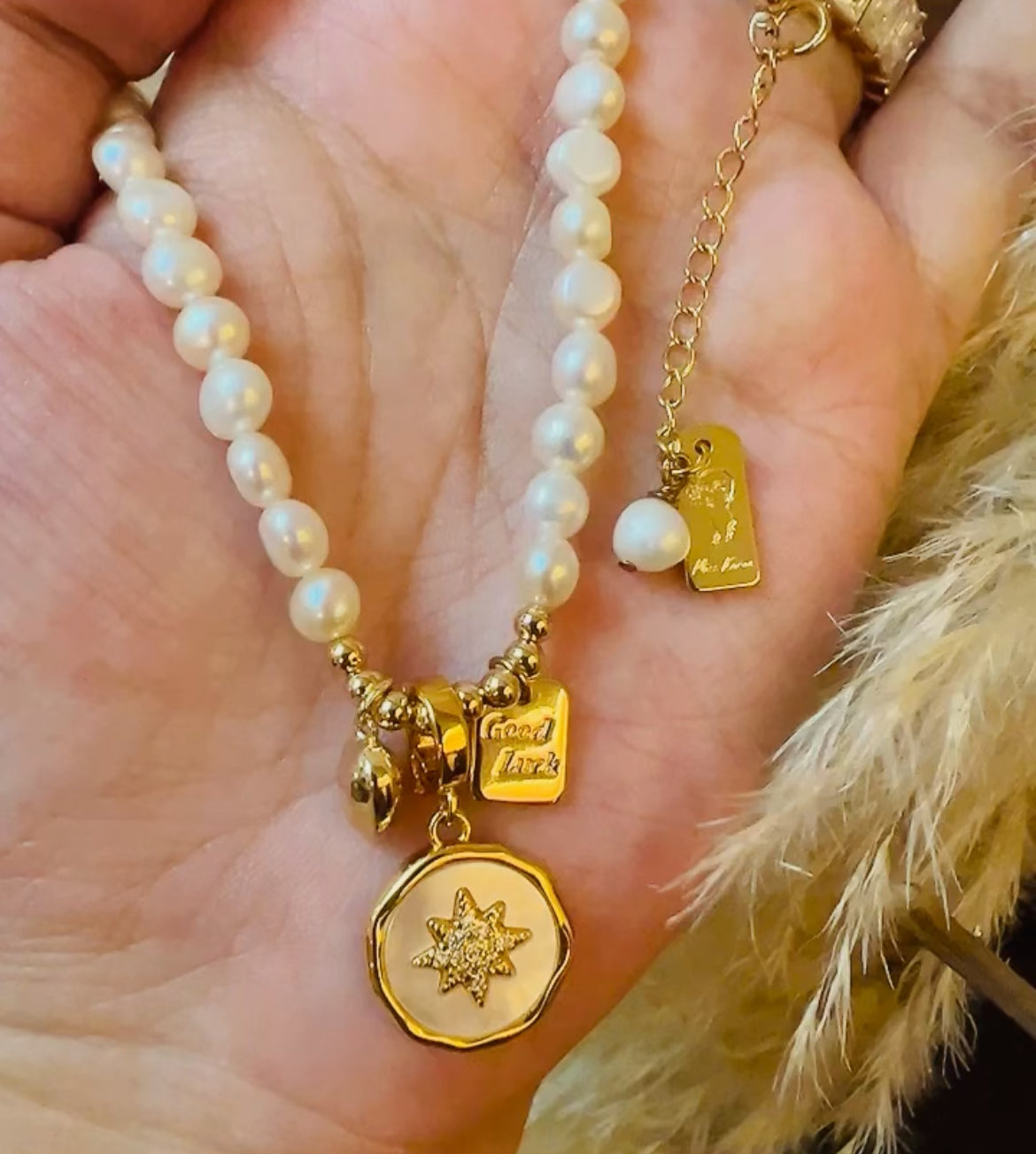 珍珠小姐｜【祕密王冠．珍珠系列】莉莉安的祝福（Good Luck吊牌項鍊/手鍊）pearl jewelry Vintage . Gift | Miss Karen