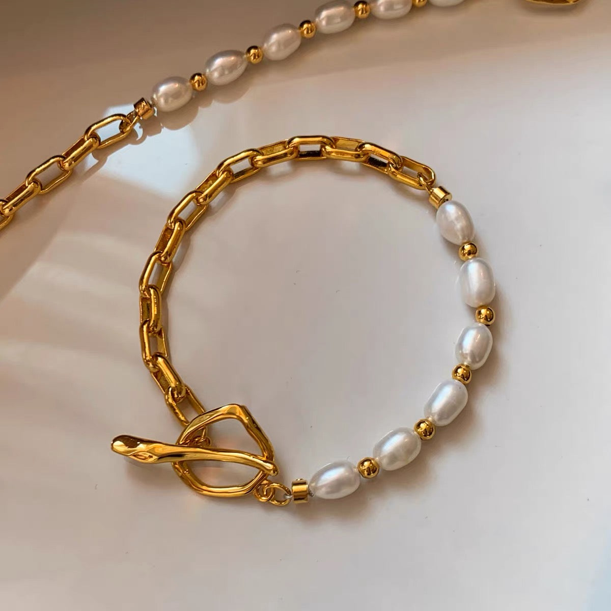 珍珠小姐系列｜奧黛麗金鍊珍珠手環
Audrey Pearl Chain Bracelet