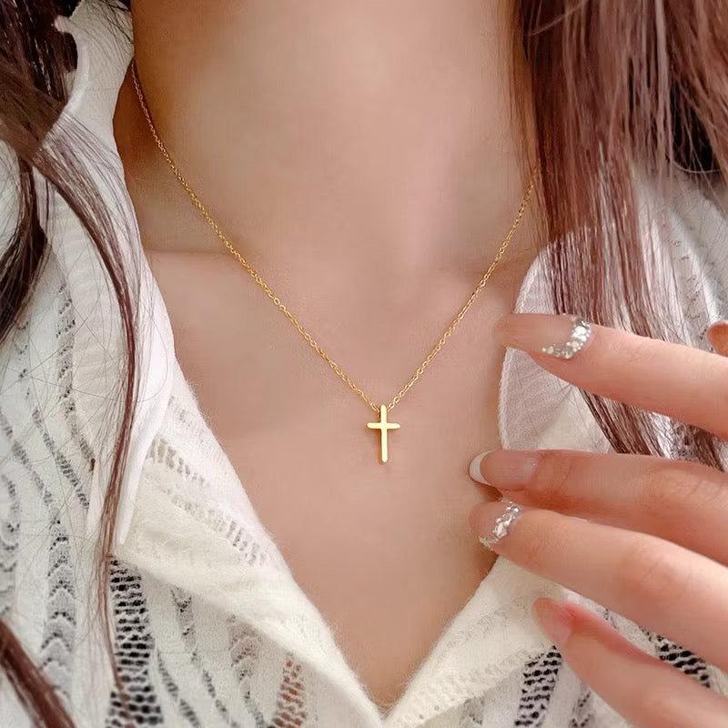 信望愛｜信仰十字架項鏈

Faith · Hope · Love Necklace
