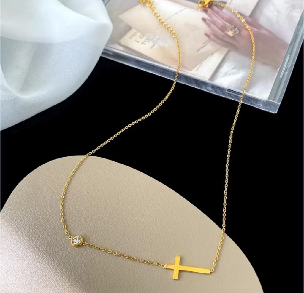 信望愛十字架 ￼鎖骨鍊 手鏈